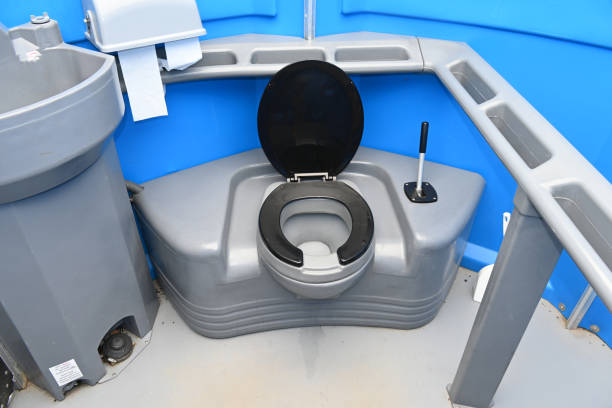 Portable bathroom rental in Roseau, MN